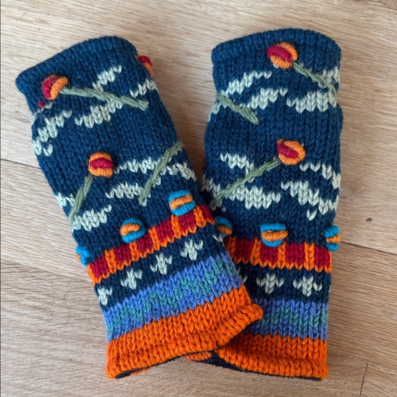 Colorful Hand Knit 100% Wool Fingerless Gloves Arm Warmers One Size - Picture 4 of 16